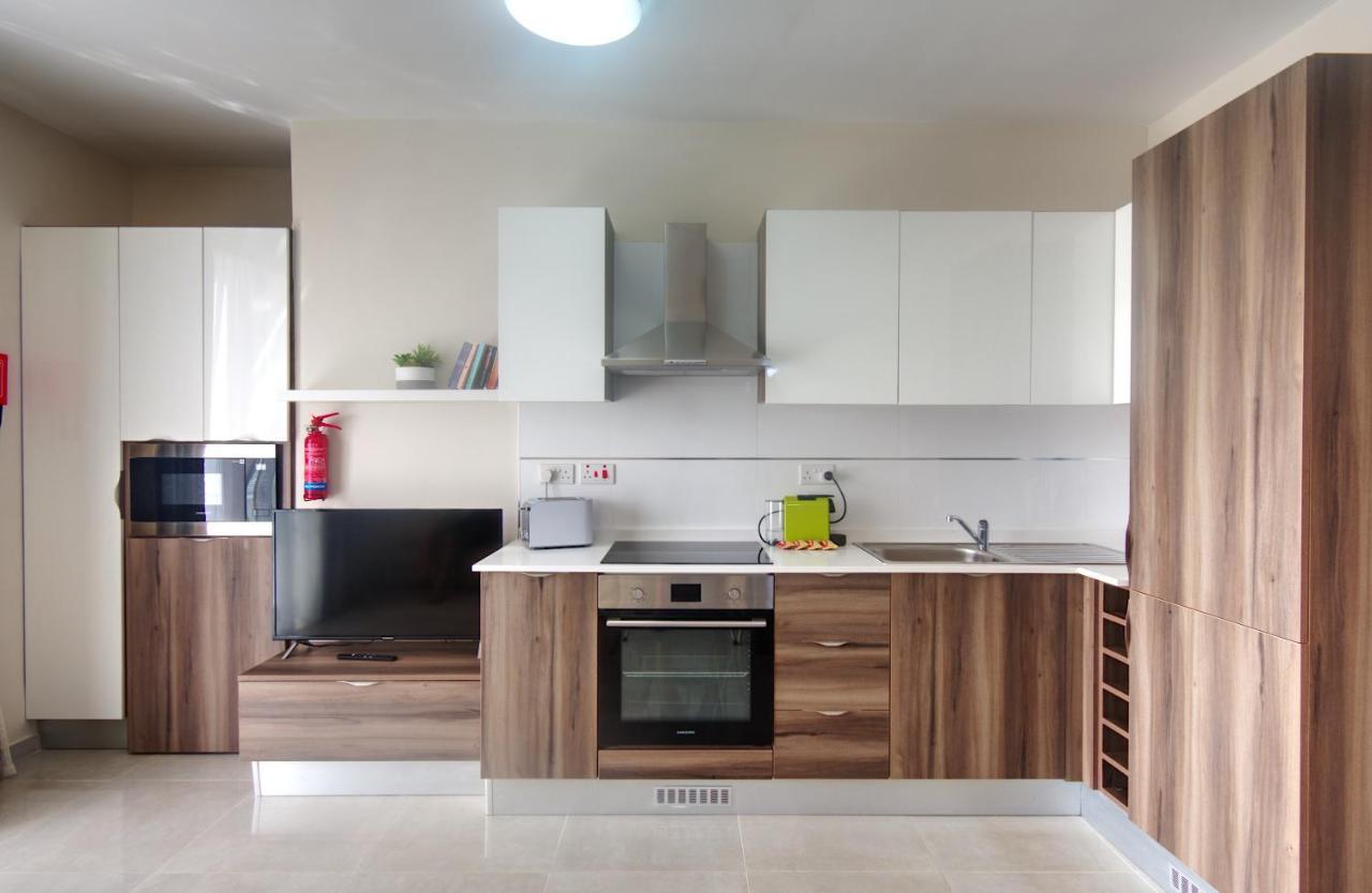 Marbella Holiday Apartments - Seafront - Wifi Marsaskala Exterior foto